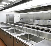 安庆厨房设备采购:迎江区工厂对比及商用厨具本地化优势