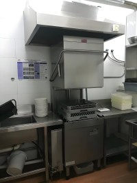 想知道杭州库博仕通道式洗碗机价格?食堂大容量强洗净产品解析